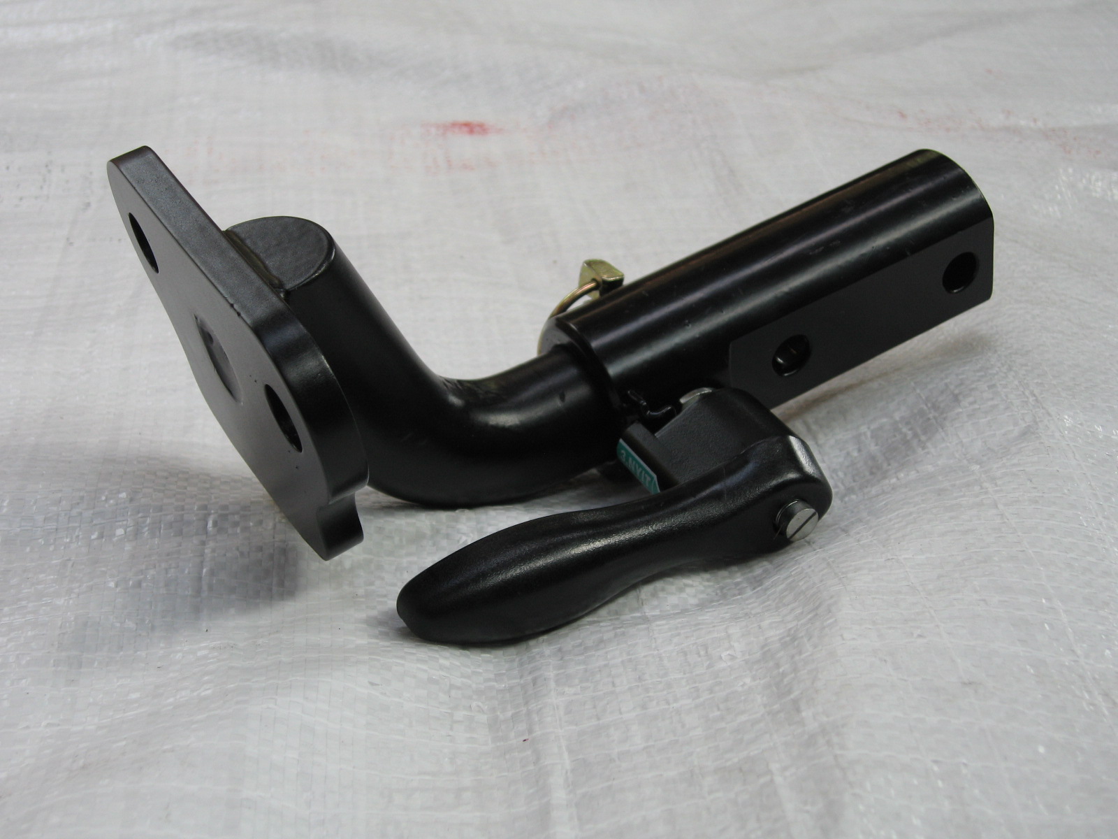 Thule detachable online swan neck towbar